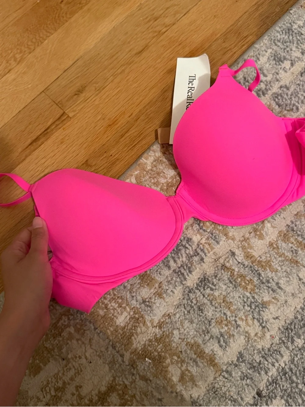 Skims firs everybody tshrt bra in Hot pink